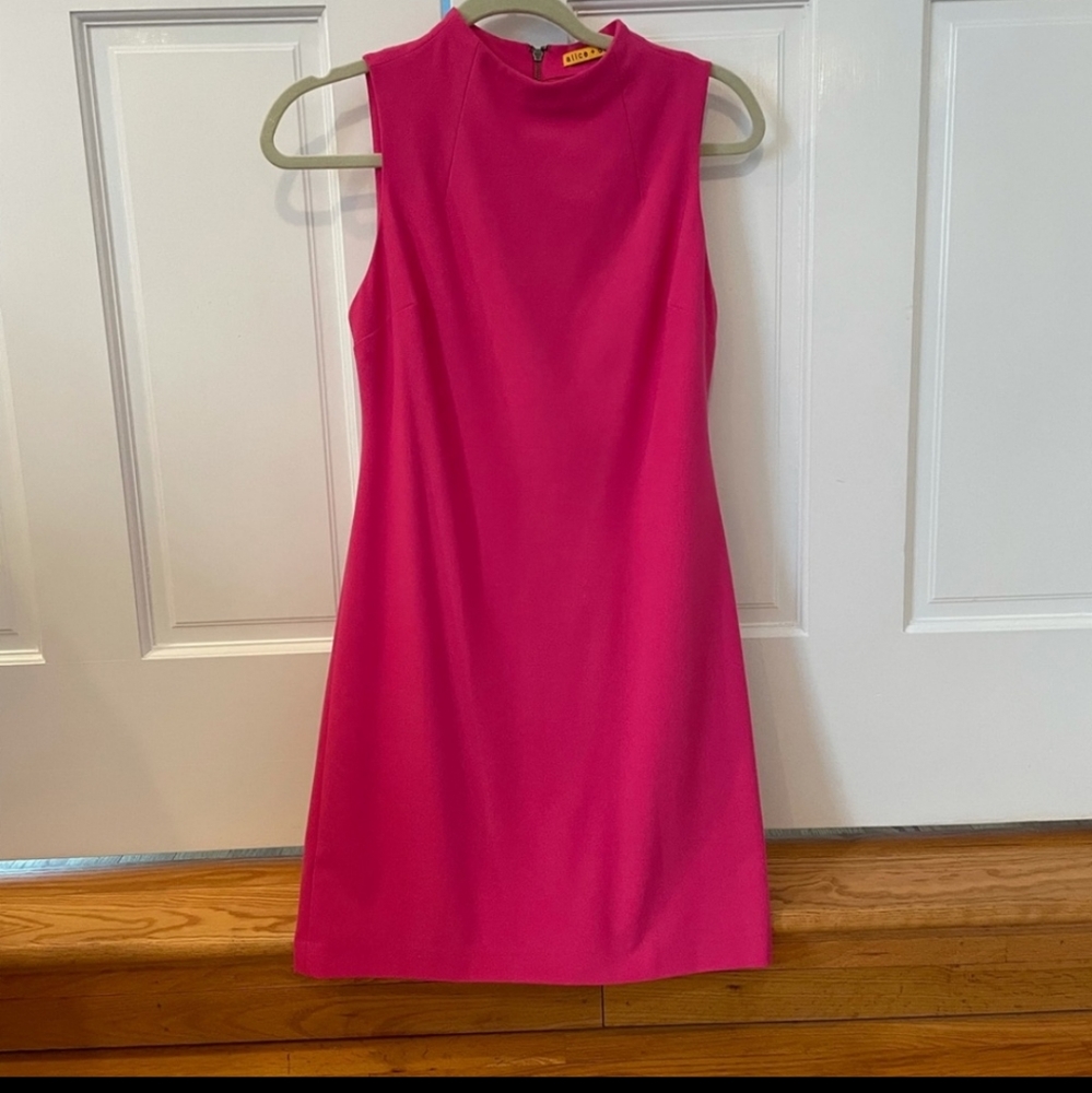 Alice + Olivia Pink Shift dress Size 2